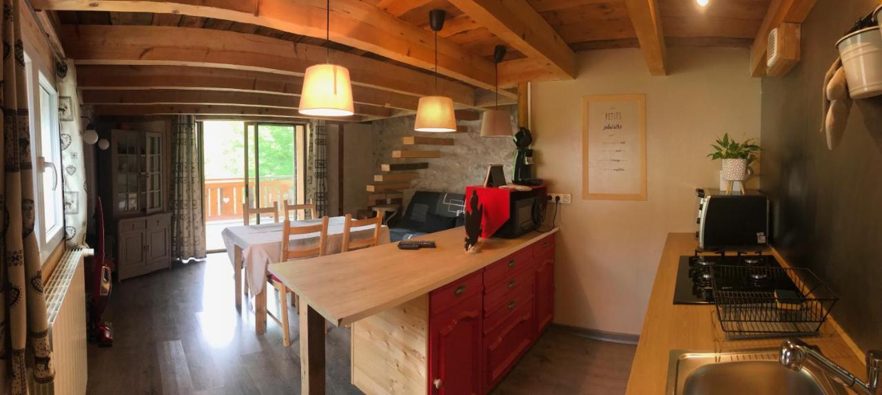 Chez Julie Bed & Breakfast Thollon-les-Memises Ngoại thất bức ảnh